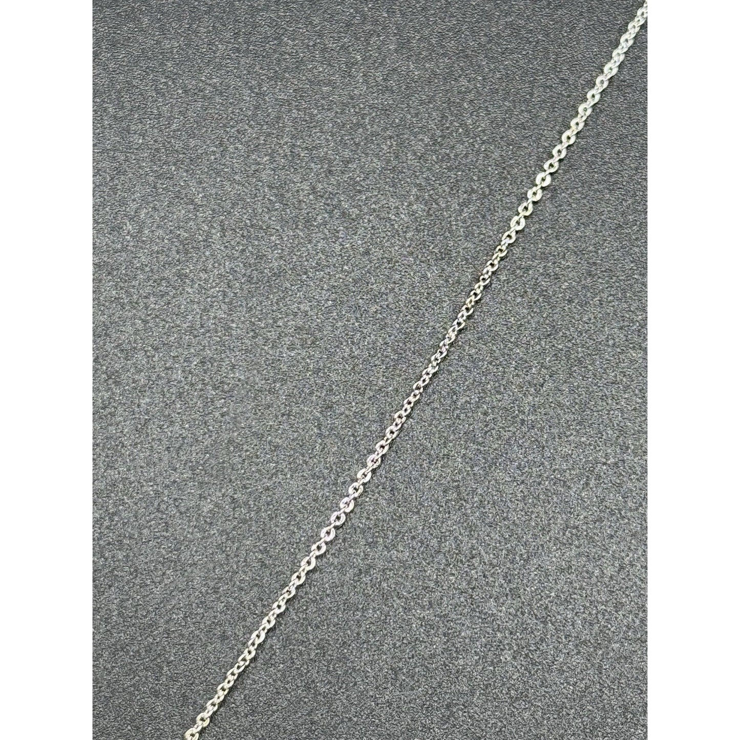 New Condition 18” Sterling Silver Cubic Zirconia Cross Pendant Necklace