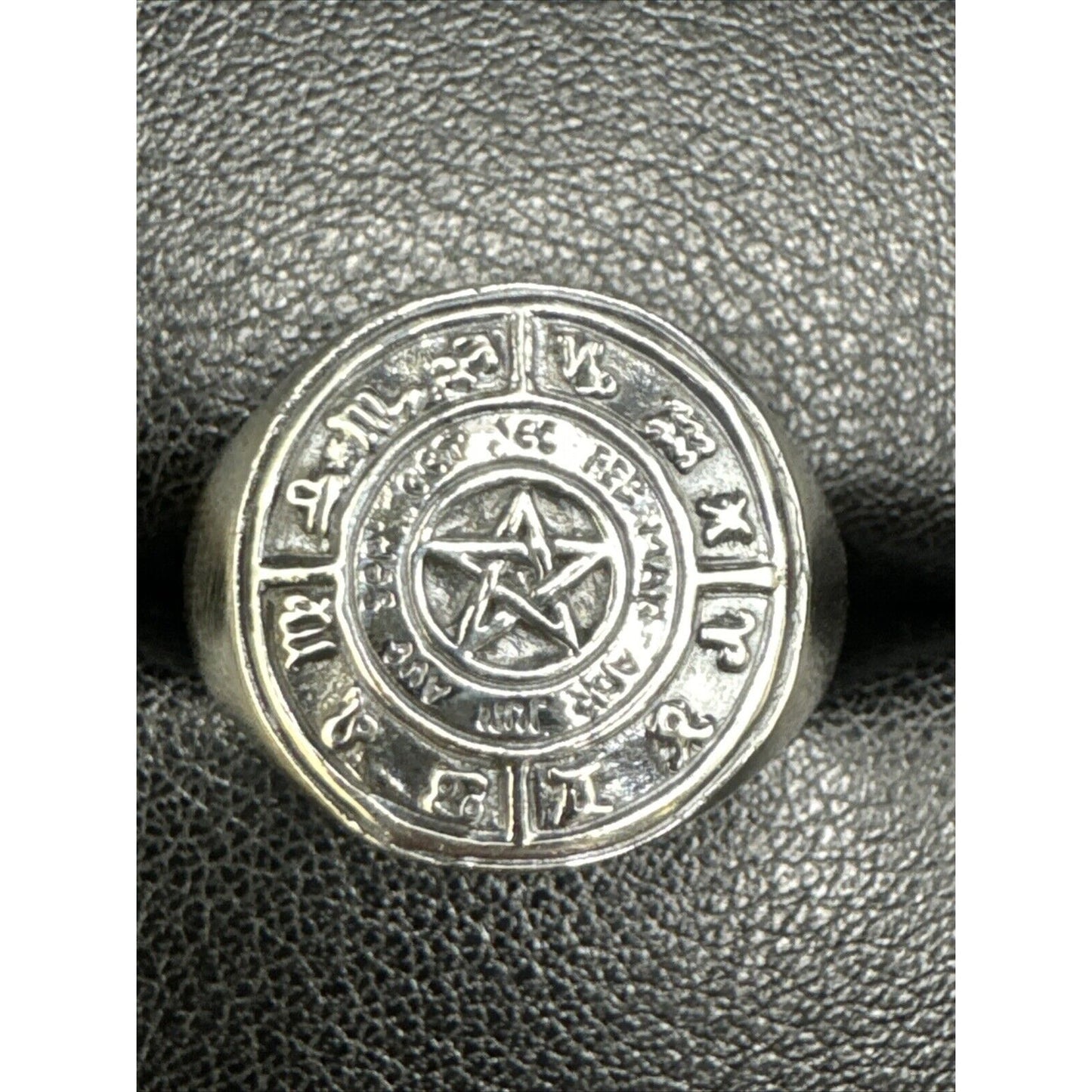 New Condition Sterling Silver Zodiac Signet Ring 925 Size 10