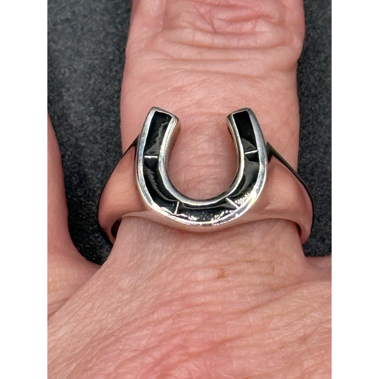 New Condition Sterling Silver Horseshoe Onyx Ring Size 12.00