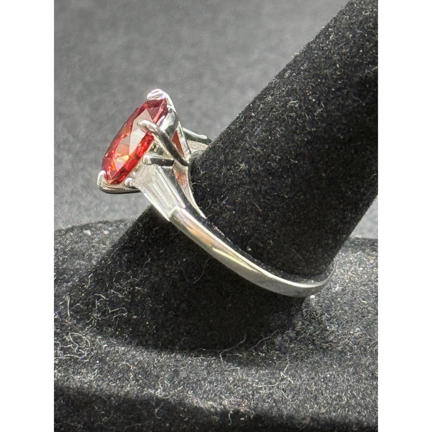 New Condition 5 Carat Red Moissanite Sterling Silver Ring Size 7.00 GRA