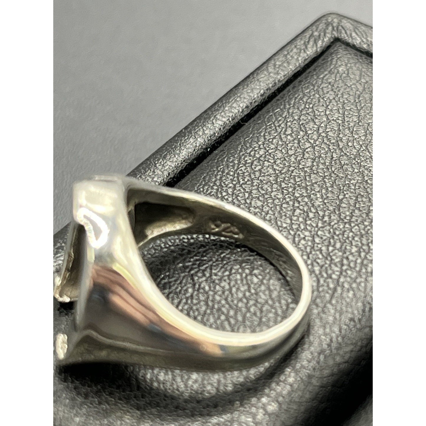 New Condition Horseshoe Sterling Silver Ring Size 5 925