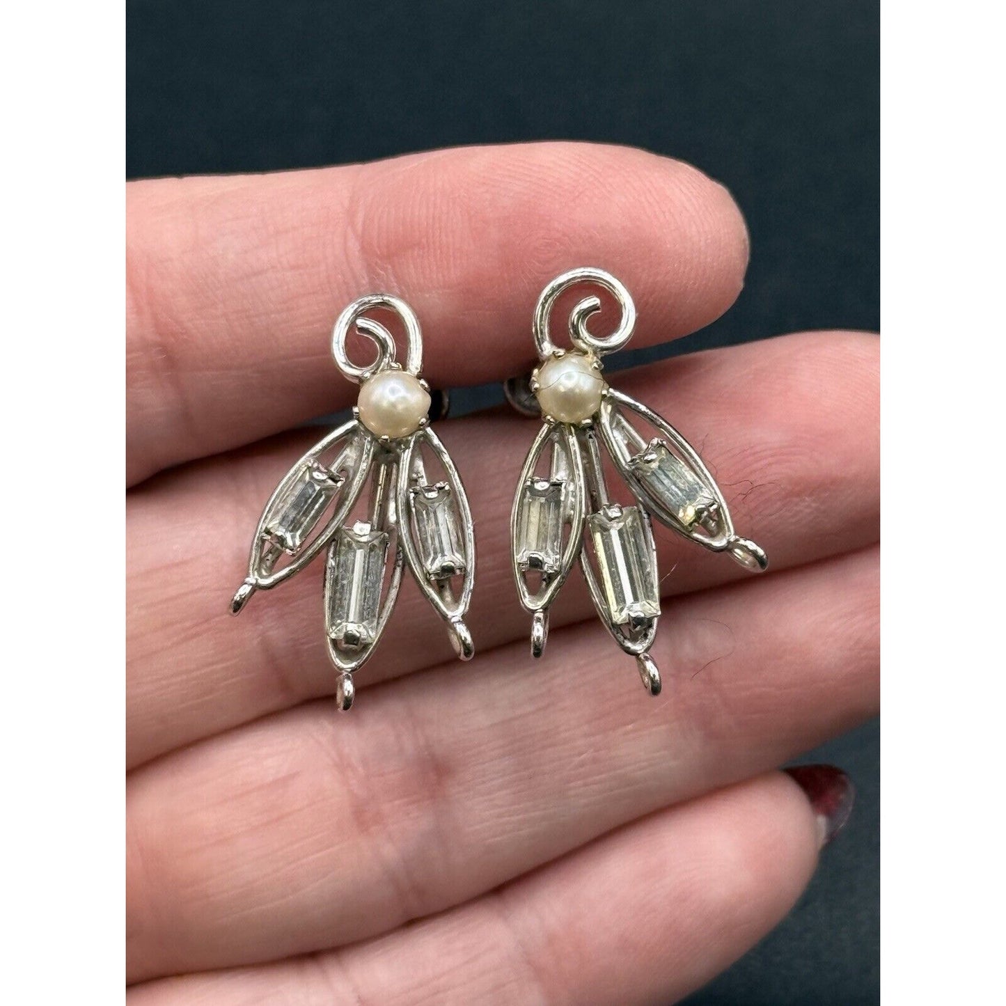 Vintage Sterling Silver Pearl Rhinestone Screw back Earrings M10