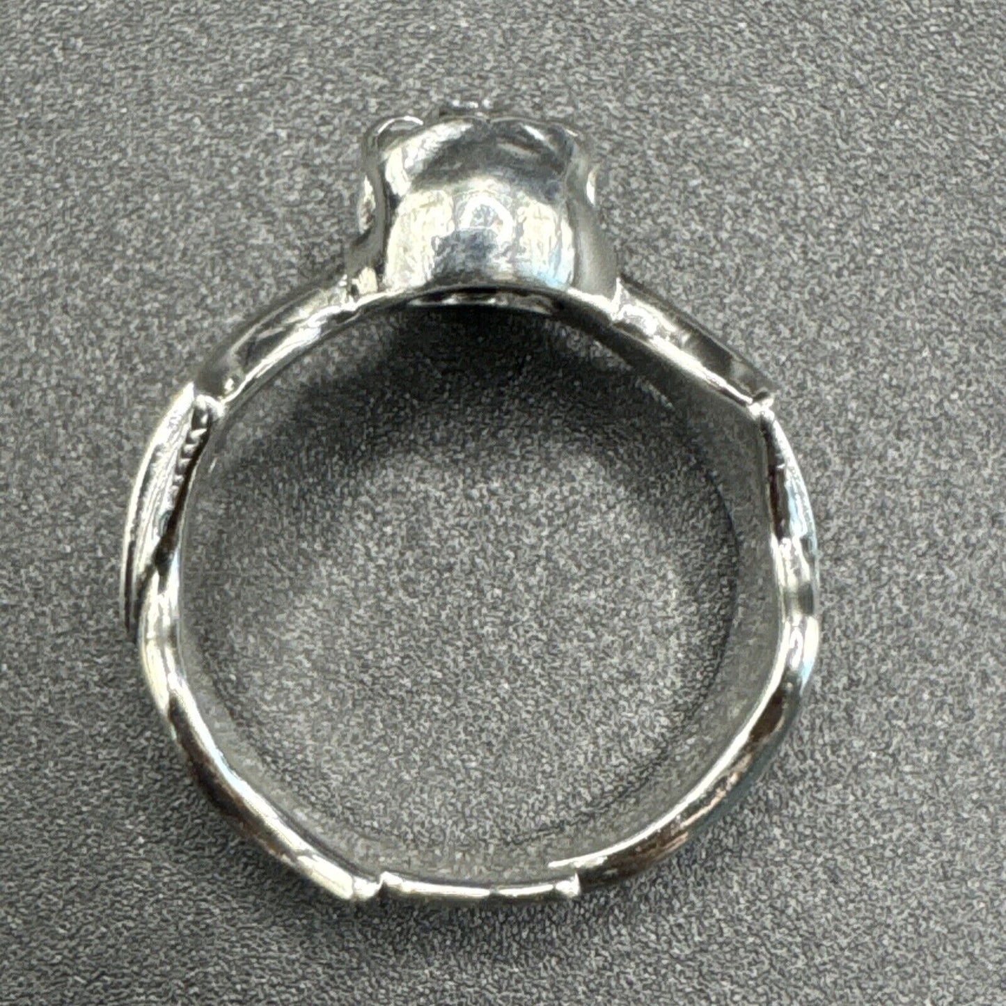 EUC Sterling Silver Screaming Vampire Bat Wings Skull Ring Size 8.50