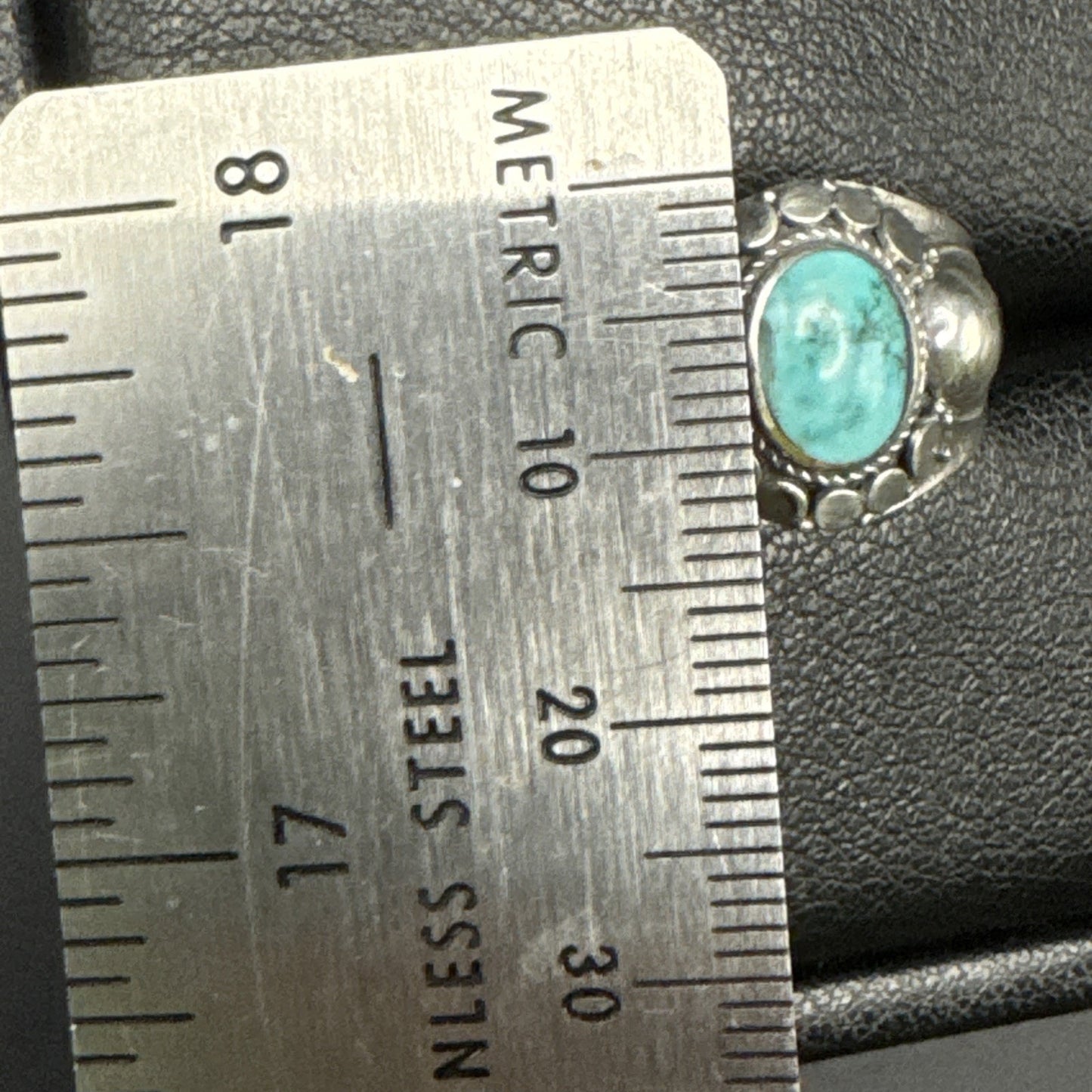 New Condition Sterling Silver Bali style Turquoise Ring Size 7