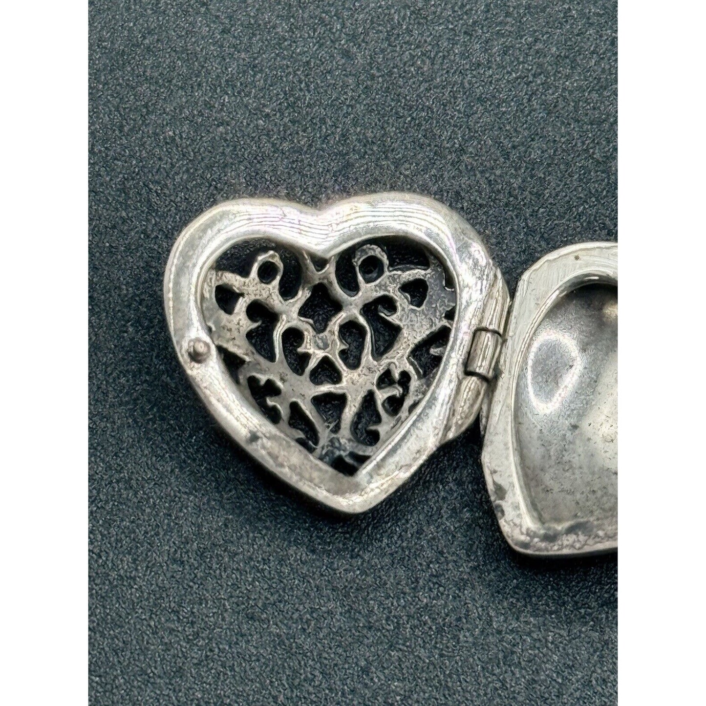 Sterling Silver Scroll Heart Locket 24” Chain M14