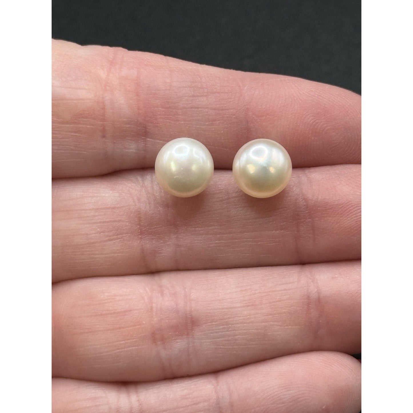 New Condition 9.0-8.5MM Sterling Silver Genuine Freshwater Pearl Stud Earrings