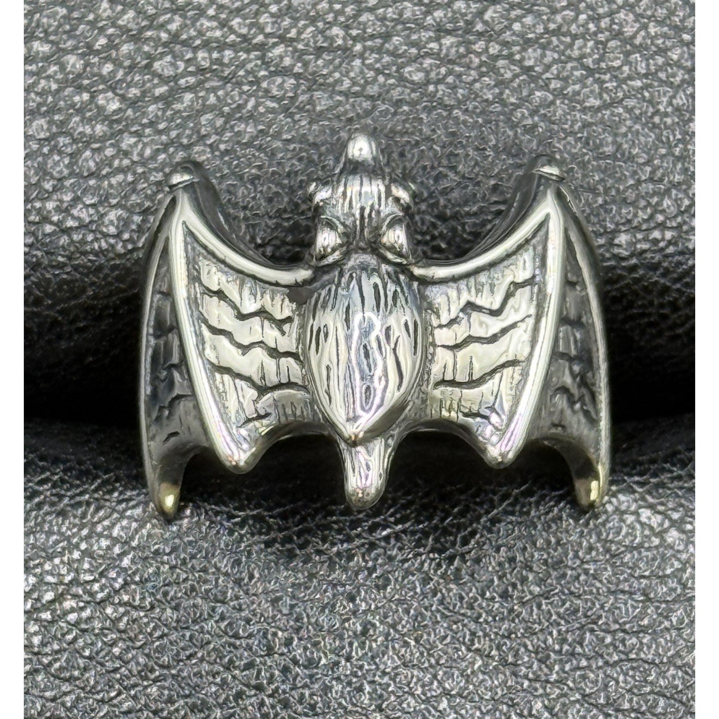 New Condition Sterling Silver Bat Ring Size 7.00