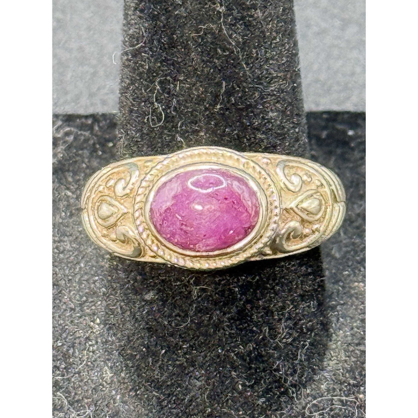 Excellent Used Condition Sterling Silver Star Ruby Ring Size 7.50 P19