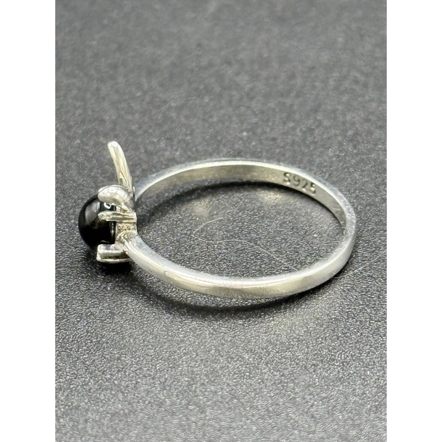 New Condition Sterling Silver Bunny Rabbit Genuine Onyx Ring Size 7.00