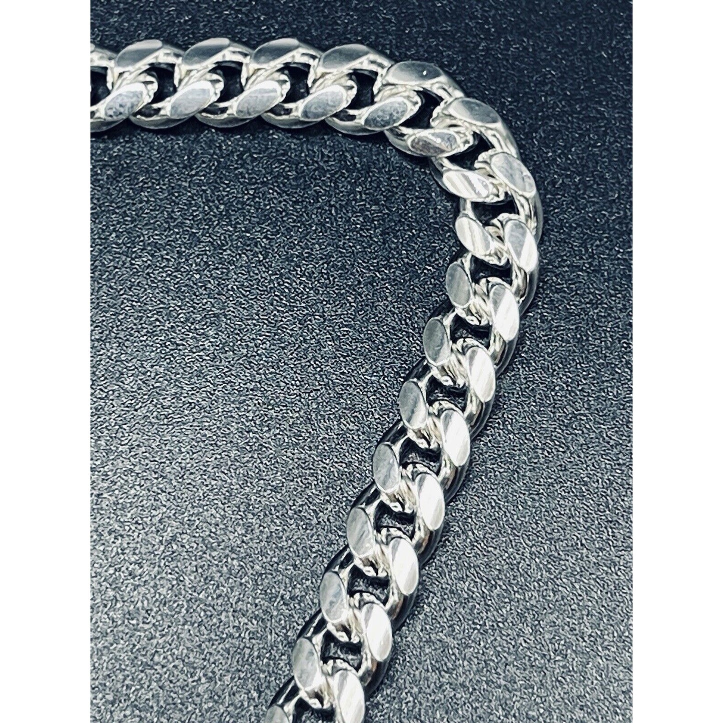 New Condition 20” Sterling Silver 6MM Curb Link Chain Necklace 55 Grams 925 L18