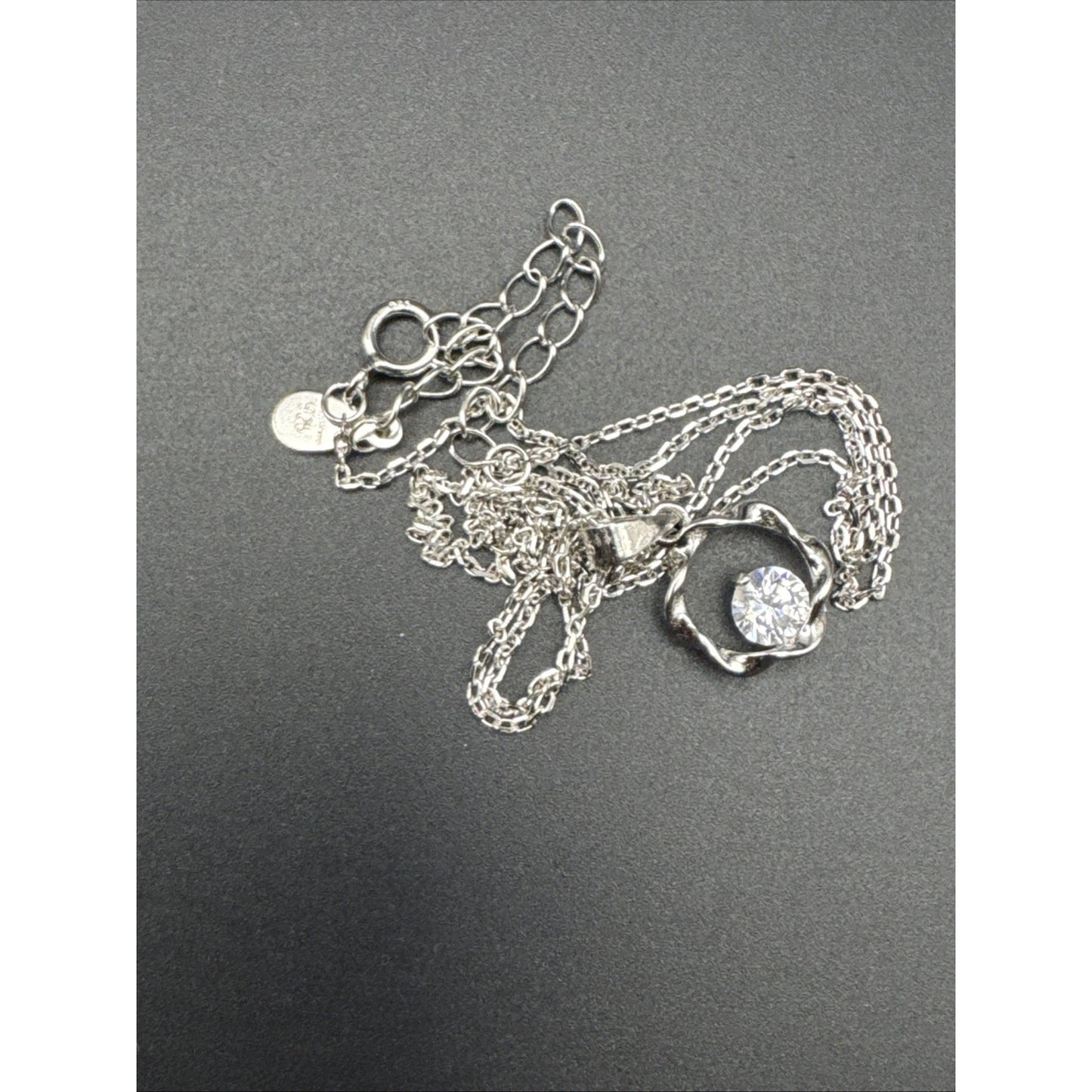 18” New Condition Sterling Silver CZ Solitaire Necklace Dainty