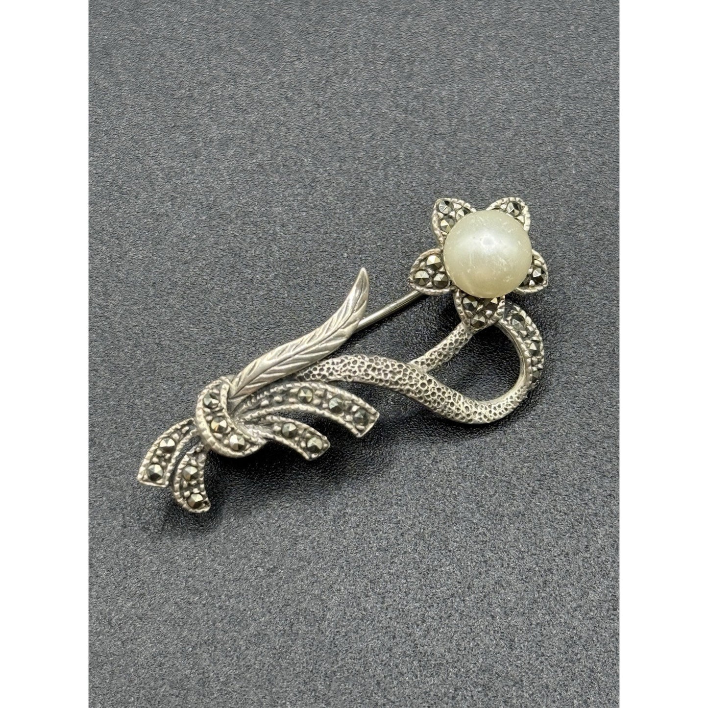 Vintage Sterling Silver Marcasite Pearl Brooch Pin 925 P6