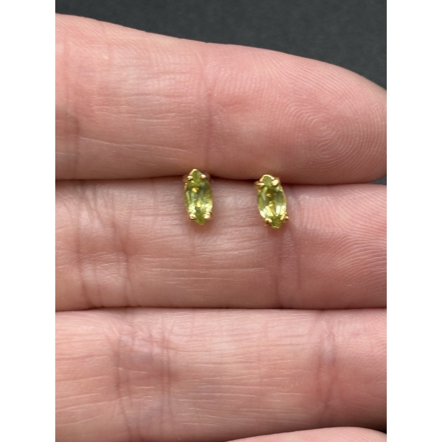 Gold Sterling Silver Peridot Stud Earrings 925 P3