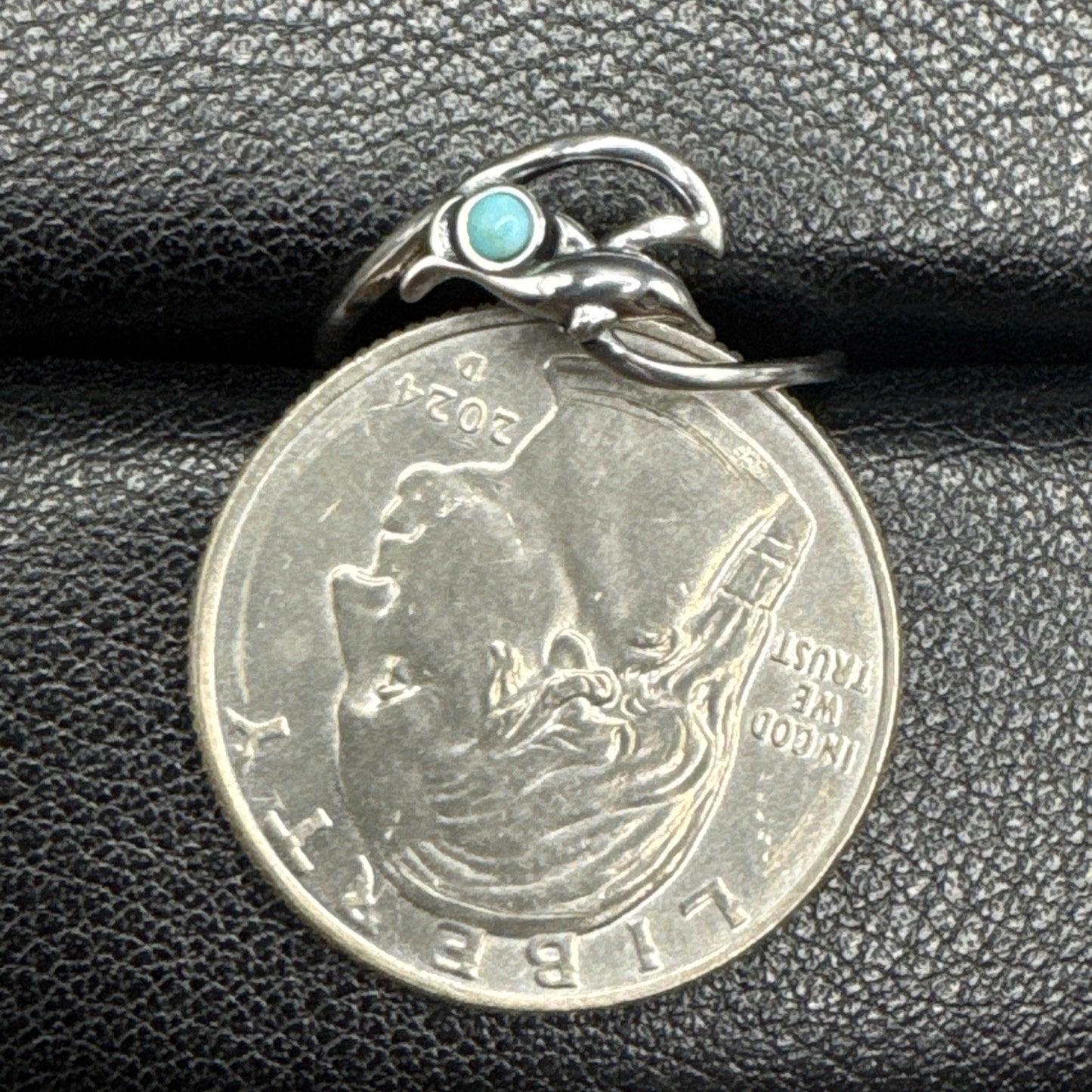 New Condition Sterling Silver Dolphin Wave Ring 925 Size 7 T29