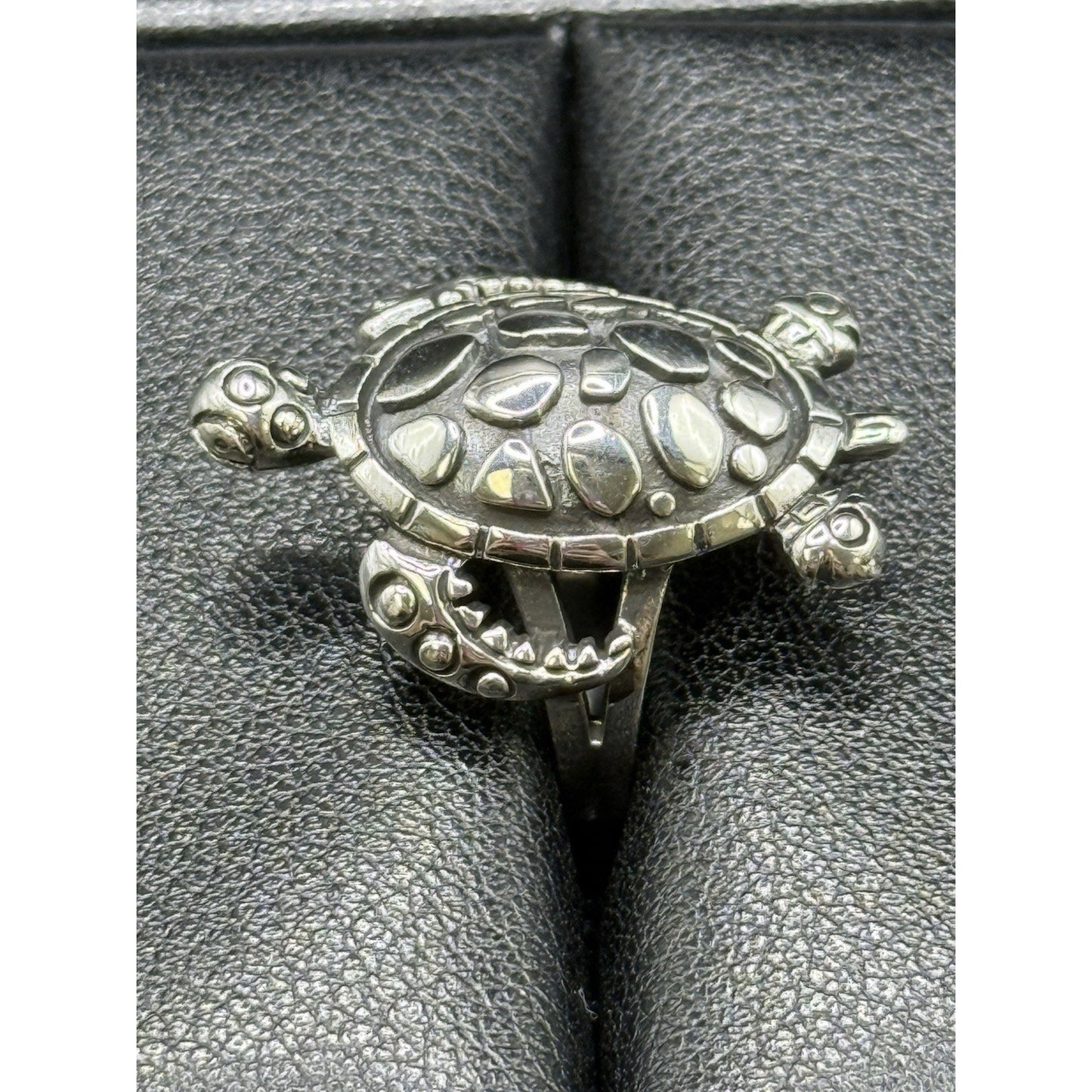 New Condition Sterling Silver Sea Turtle Ring Size 7.00