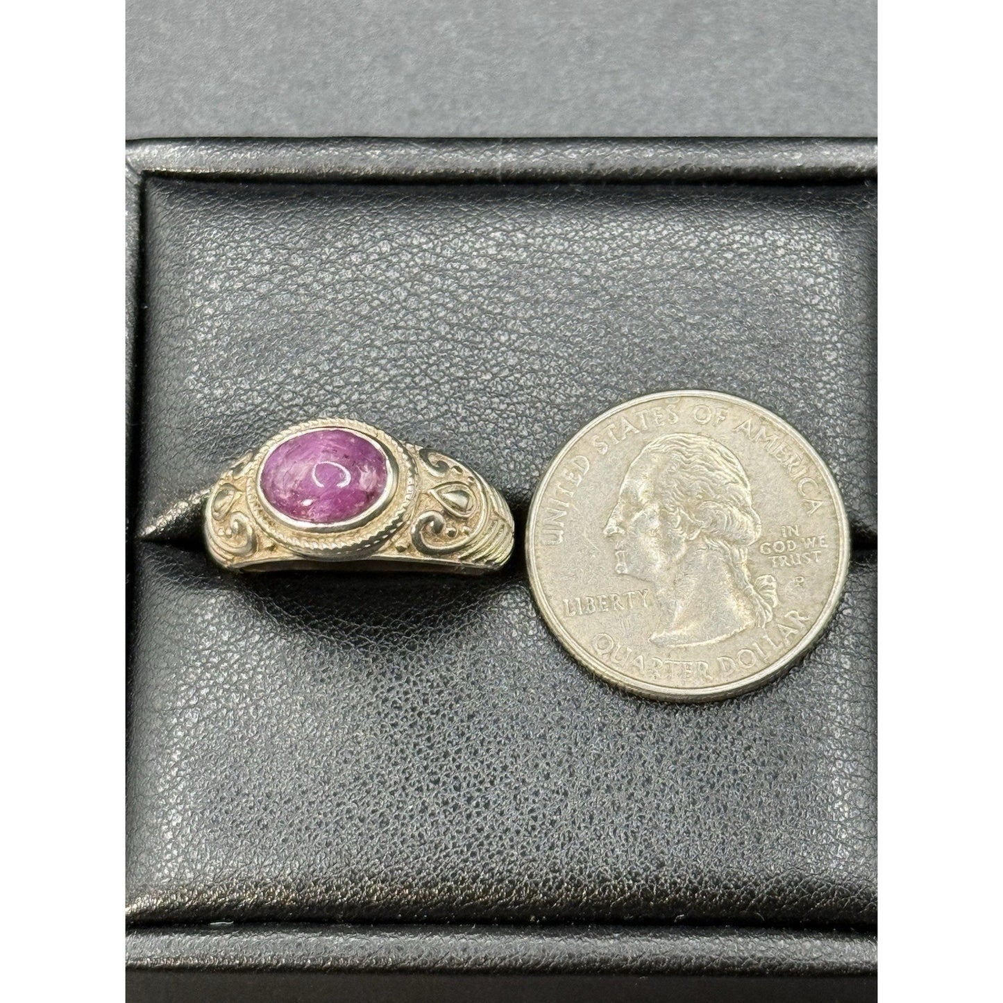 Excellent Used Condition Sterling Silver Star Ruby Ring Size 7.50 P19
