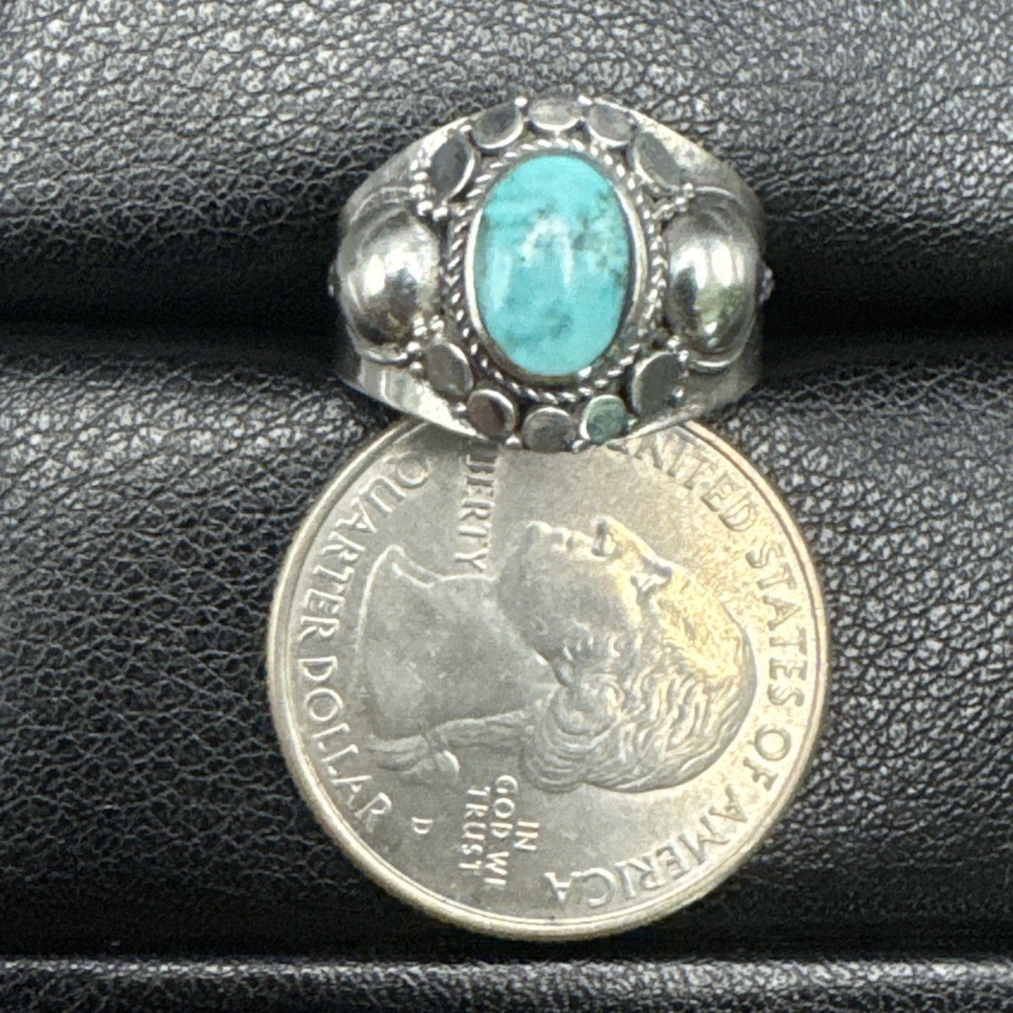 New Condition Sterling Silver Bali style Turquoise Ring Size 7