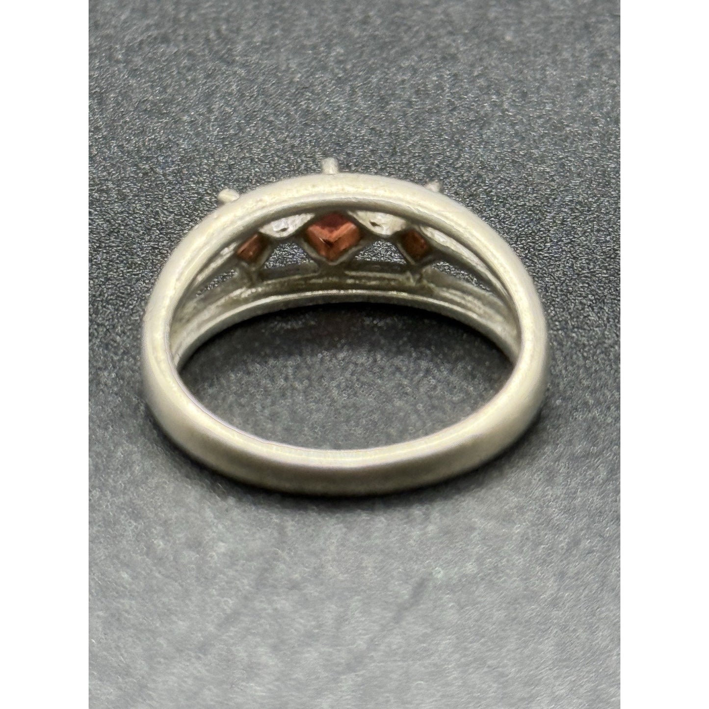 Vintage Sterling Silver Garnet Ring Size 7.50 925 P5
