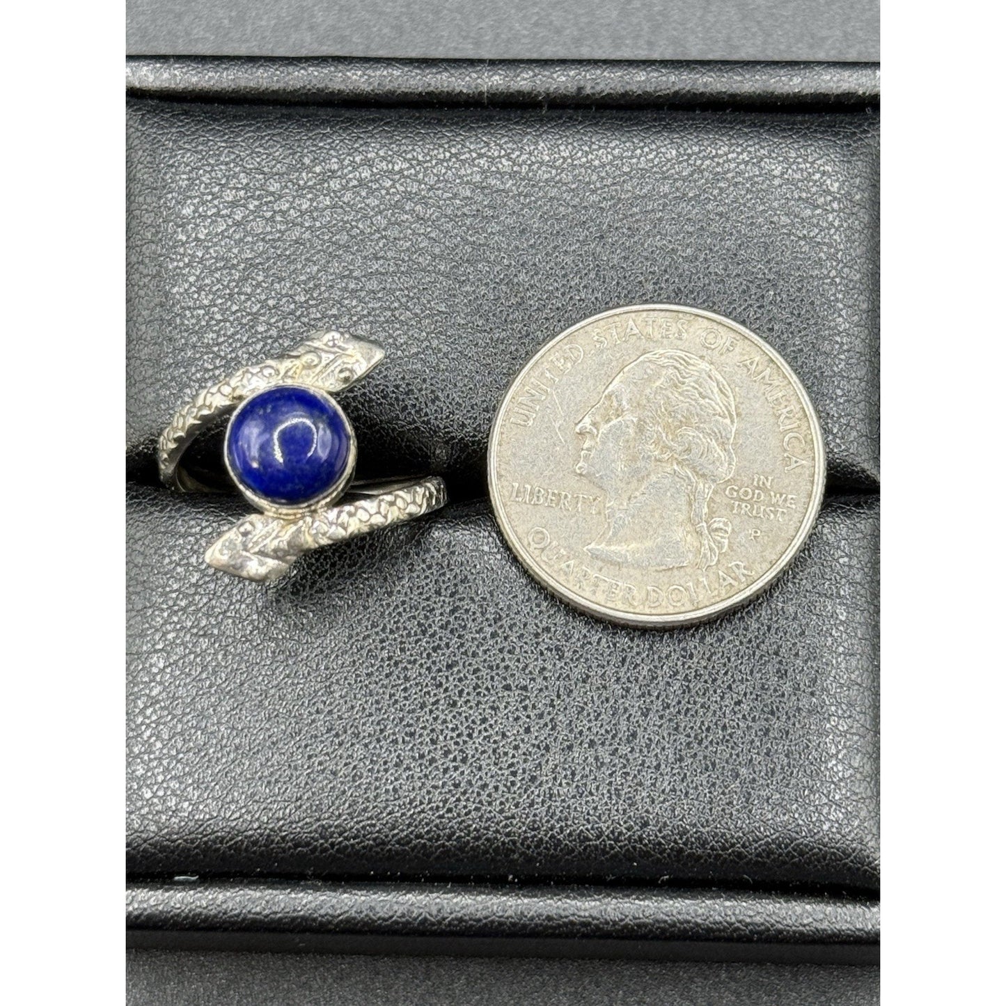 EUC Sterling Silver Genuine Lapis Snake Ring Size 7.50 P18