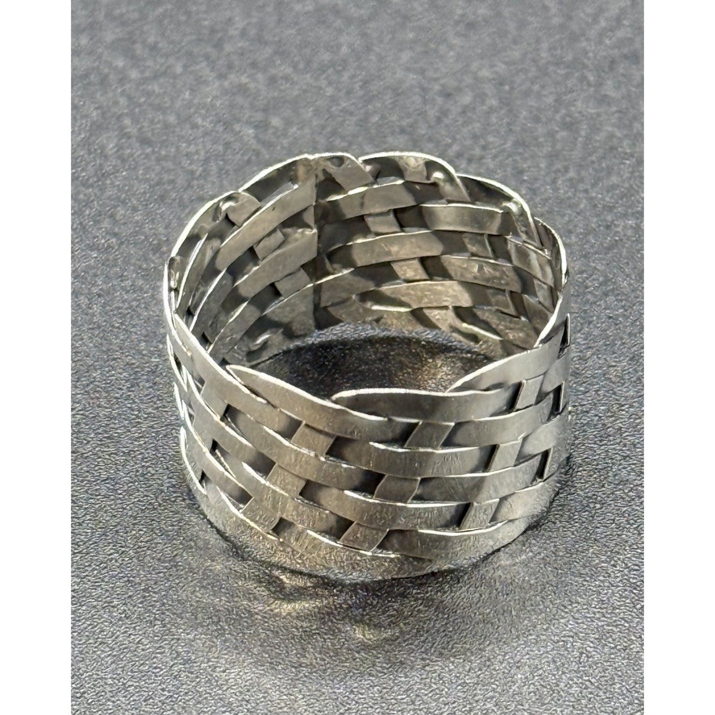 New Condition Sterling Silver 14MM Basket Weave Band Size 13