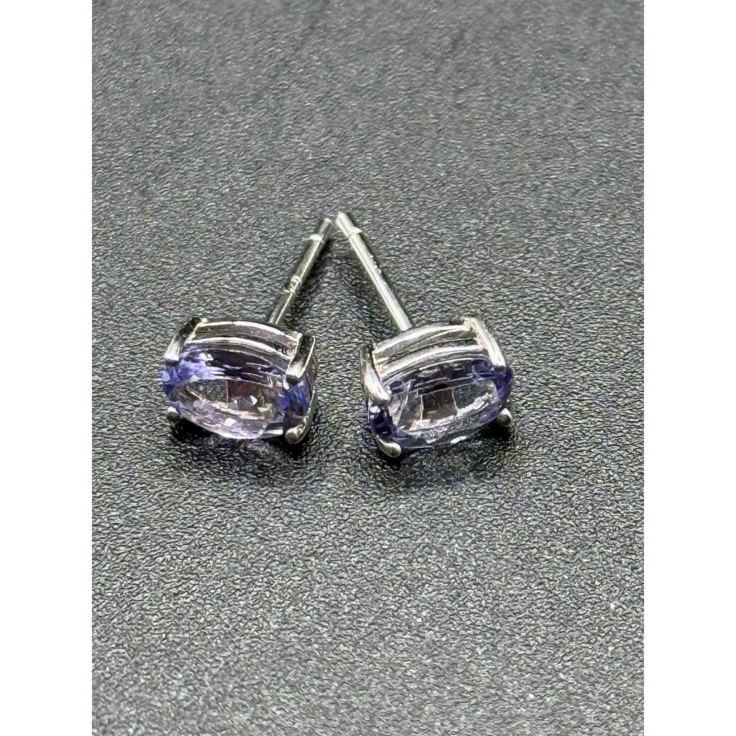 Sterling Silver Oval Tanzanite Stud Earrings 7x5MM N20