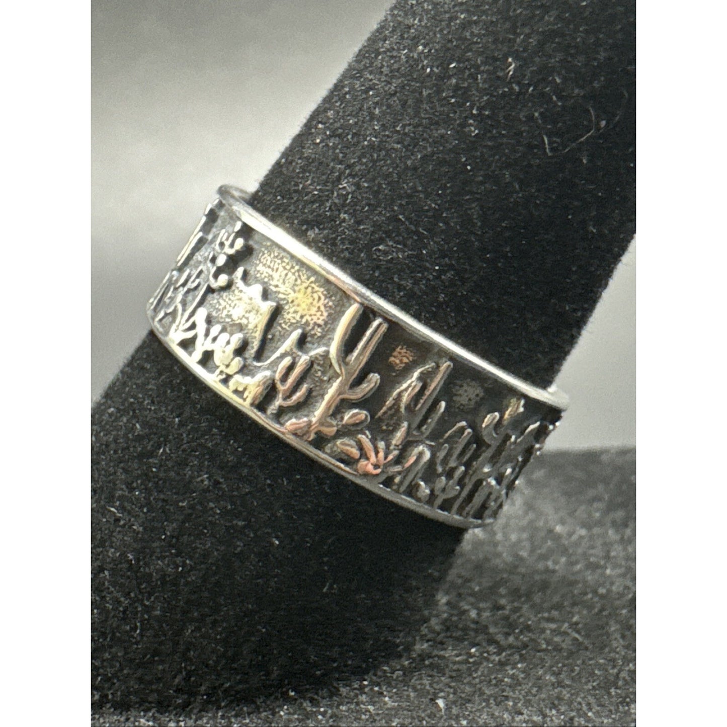 New Condition Sterling Silver Desert Landscape Band Ring 925 Size 7