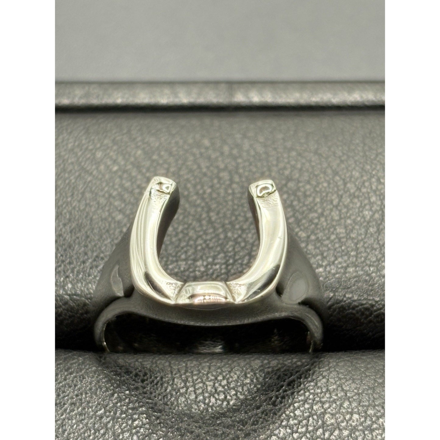 New Condition Horse Shoe Good Luck Ring Size 9 925