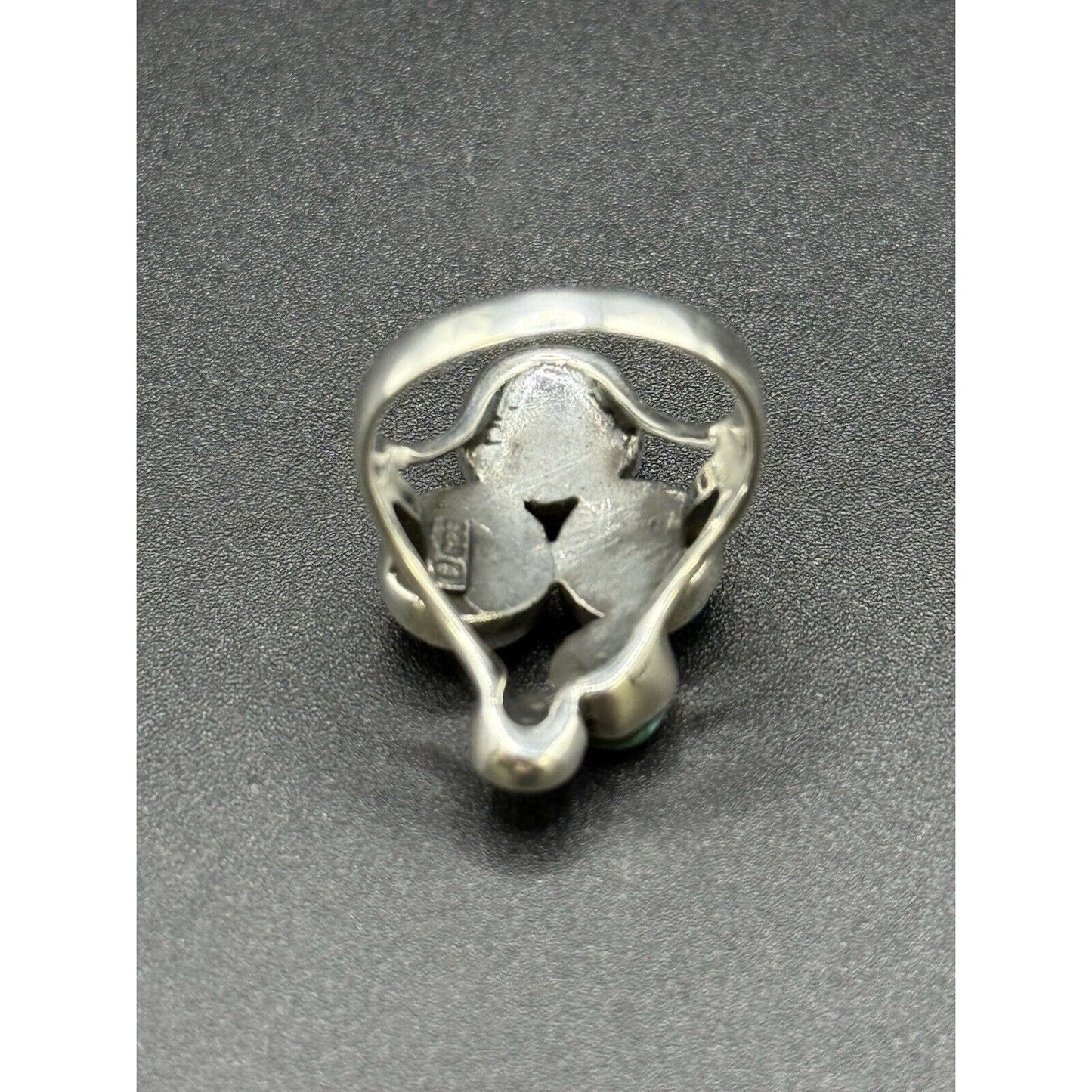New Condition Sterling Silver Free Form Turquoise Ring Size 6.75