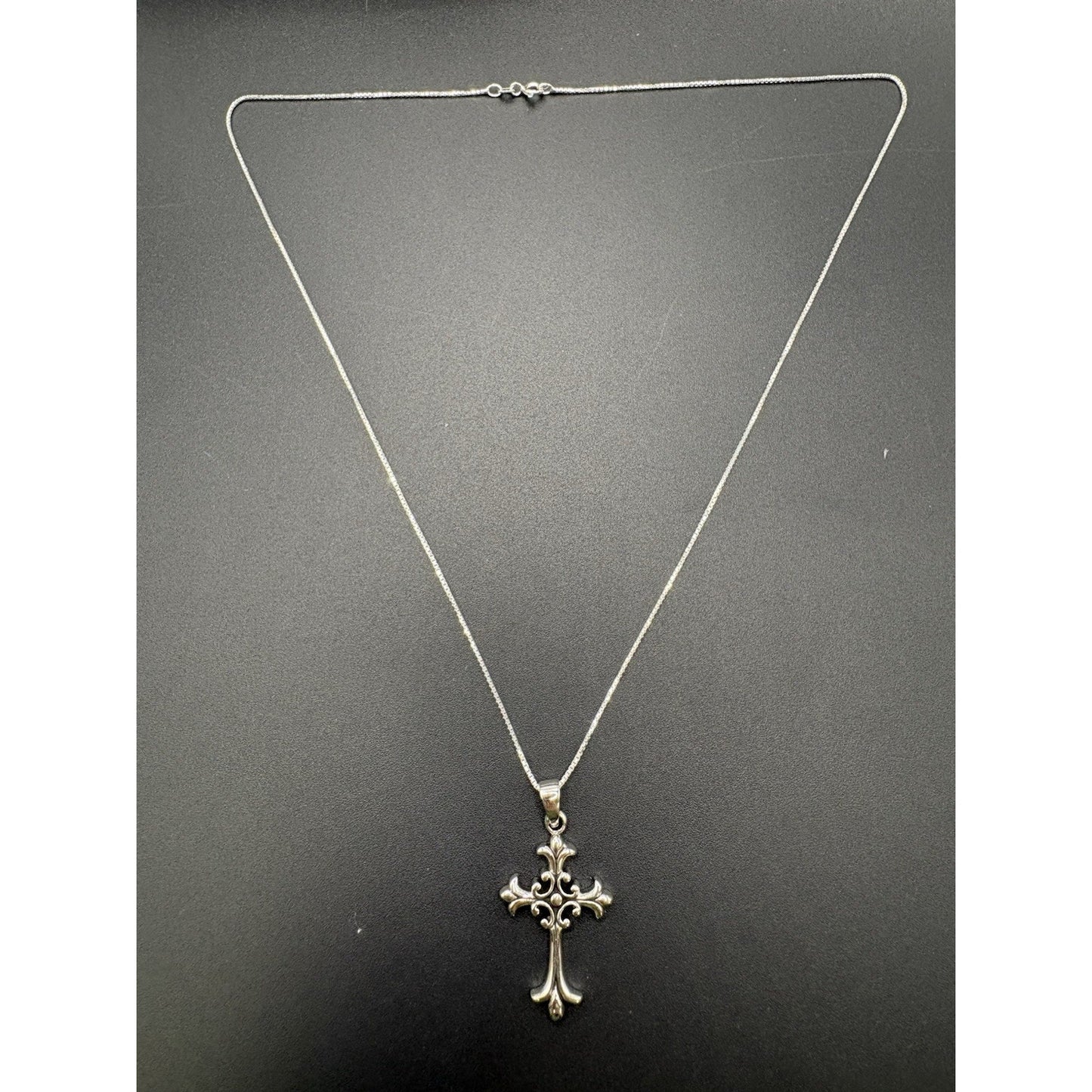 20" New Condition Sterling Silver Gothic Cross Pendant Necklace