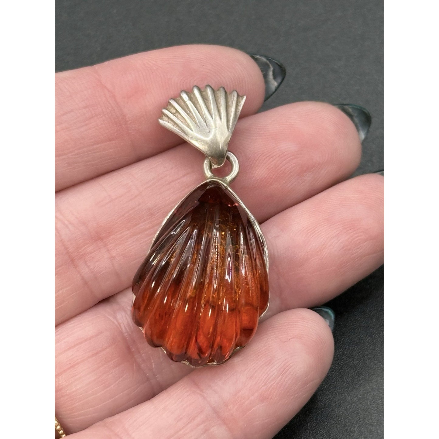 Vintage Sterling Silver Chevron Cut Amber Pendant 925 N28