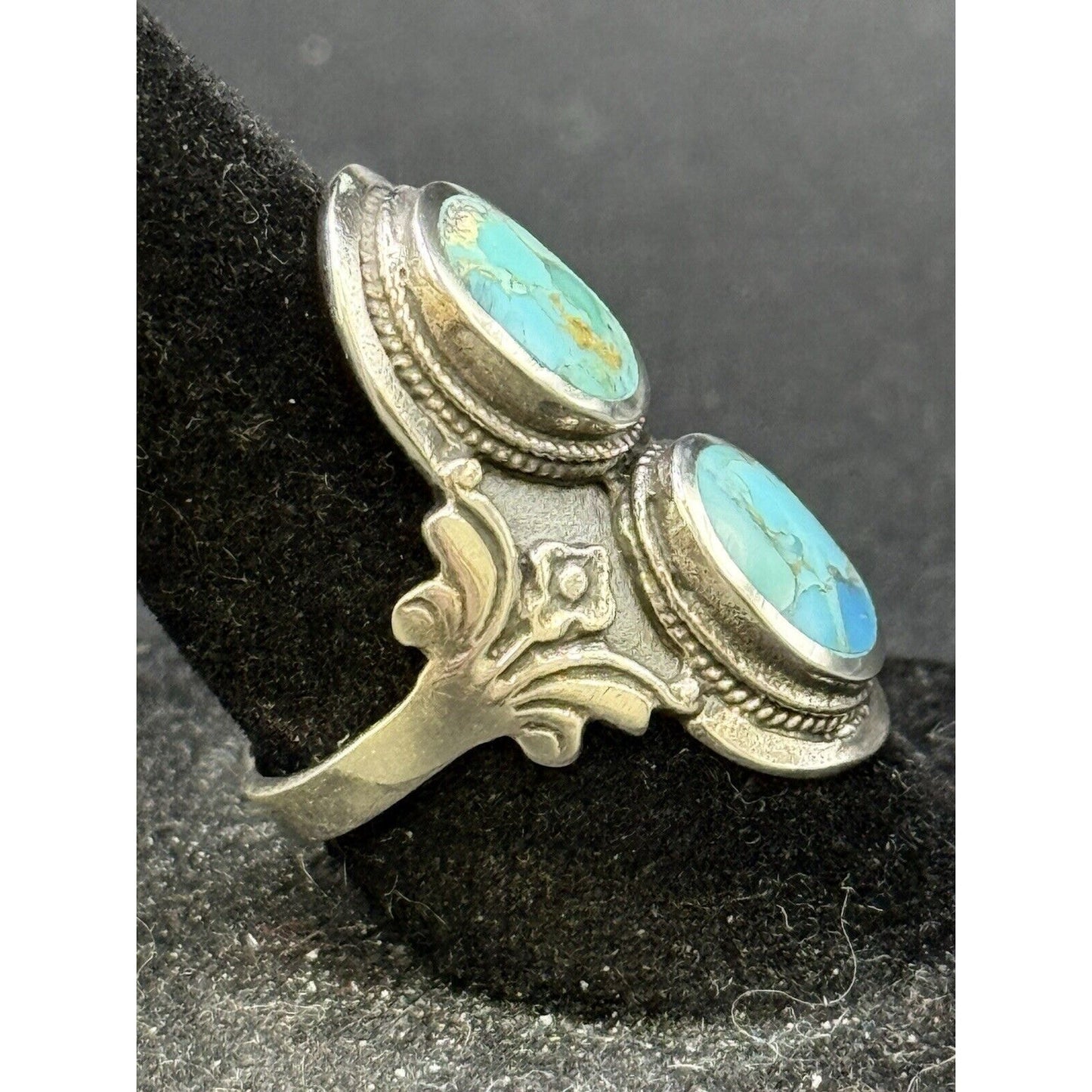 New Condition Sterling Silver Double Turquoise Ring Size 6.75