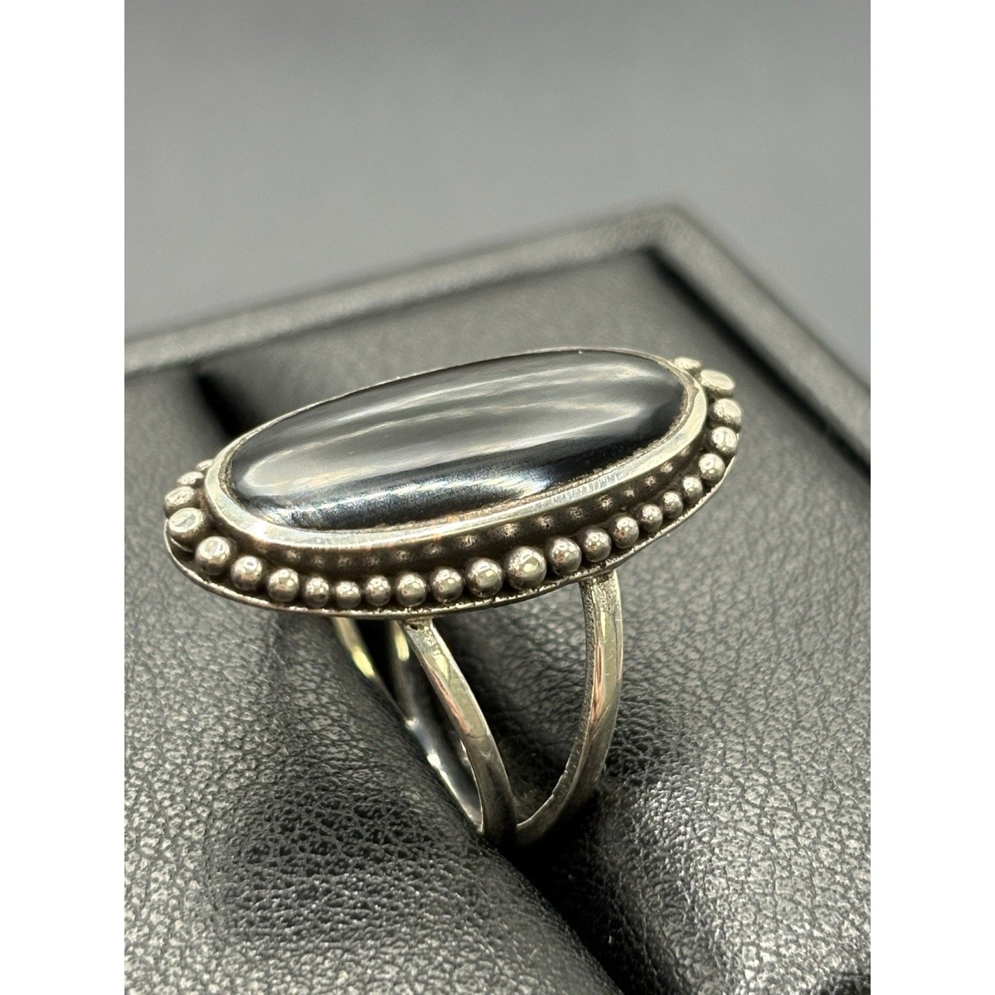 New Condition Sterling Silver Onyx Oblong Ring Size 7