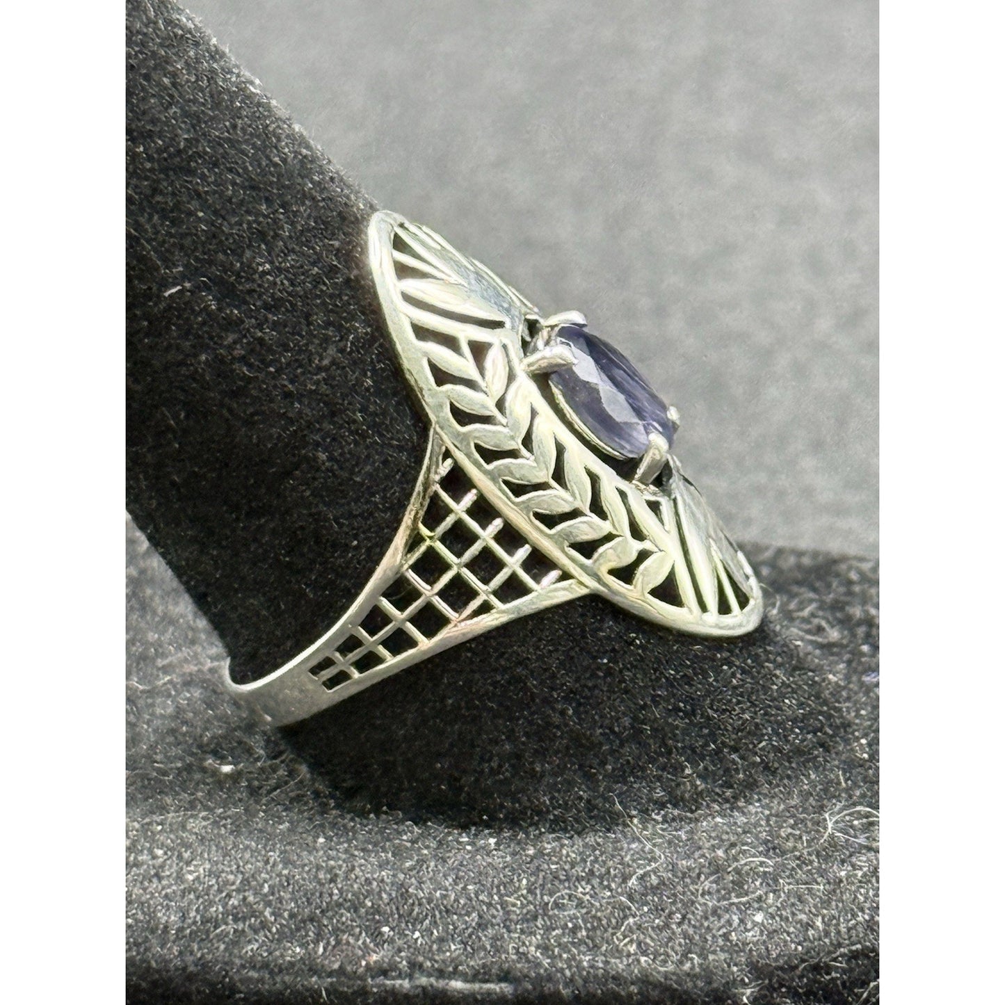 New Condition Sterling Silver Genuine Iolite Ring Size 7.50 925 P20