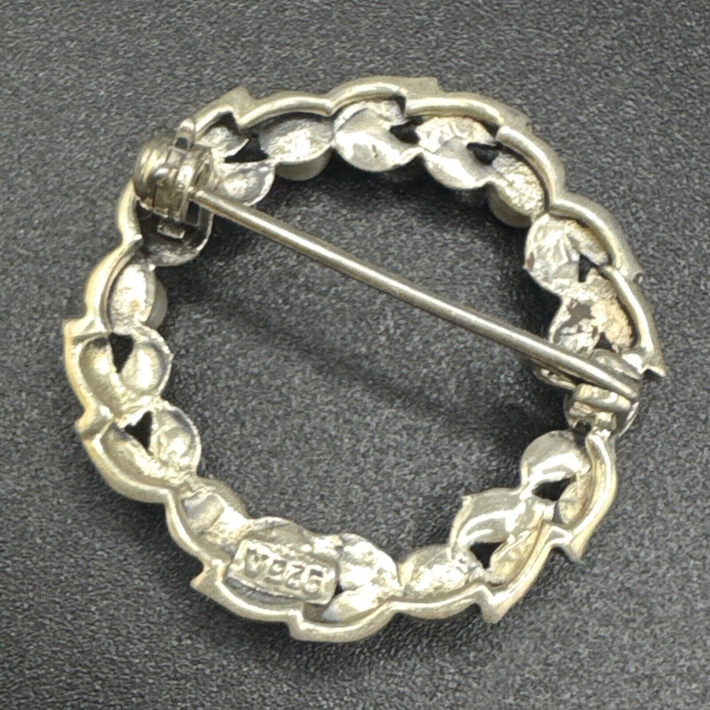 Vintage Sterling Silver Genuine Pearl Marcasite Wreath Brooch Pin 925 N1
