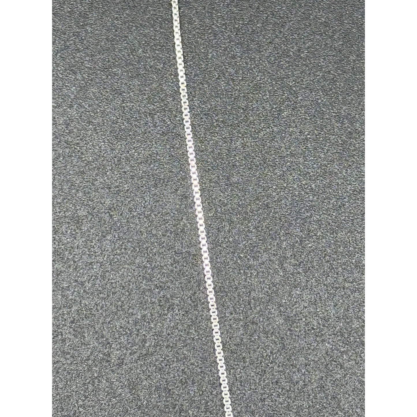 Excellent Used Condition 16” Sterling Silver Cubic Zirconia Lariat Necklace P5