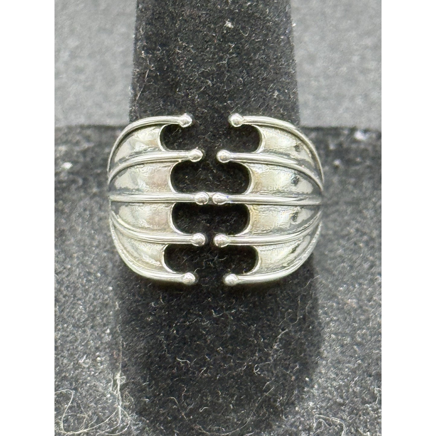 New Condition Sterling Silver Dragon Wings Ring Size 6.50 925