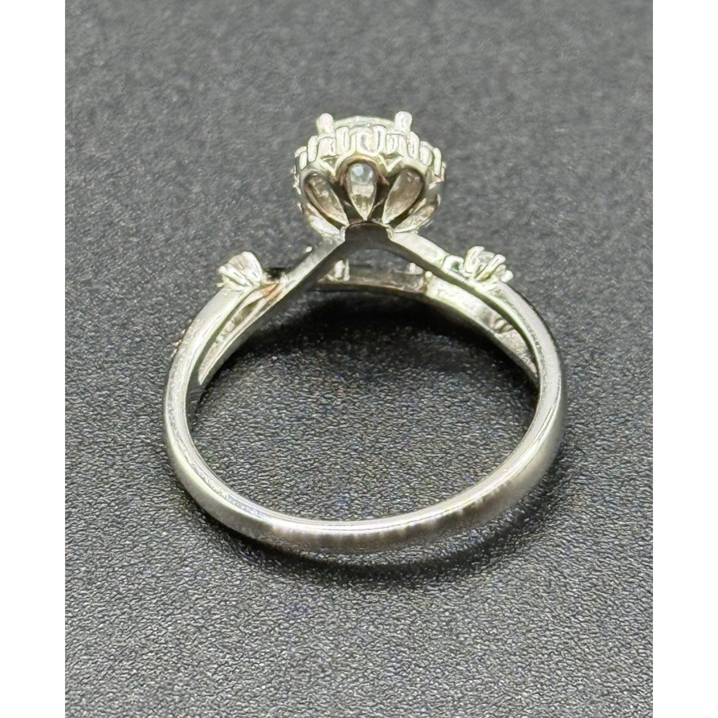 New Condition Sterling Silver Moissanite Free Form Ring Size 6.50 GRA