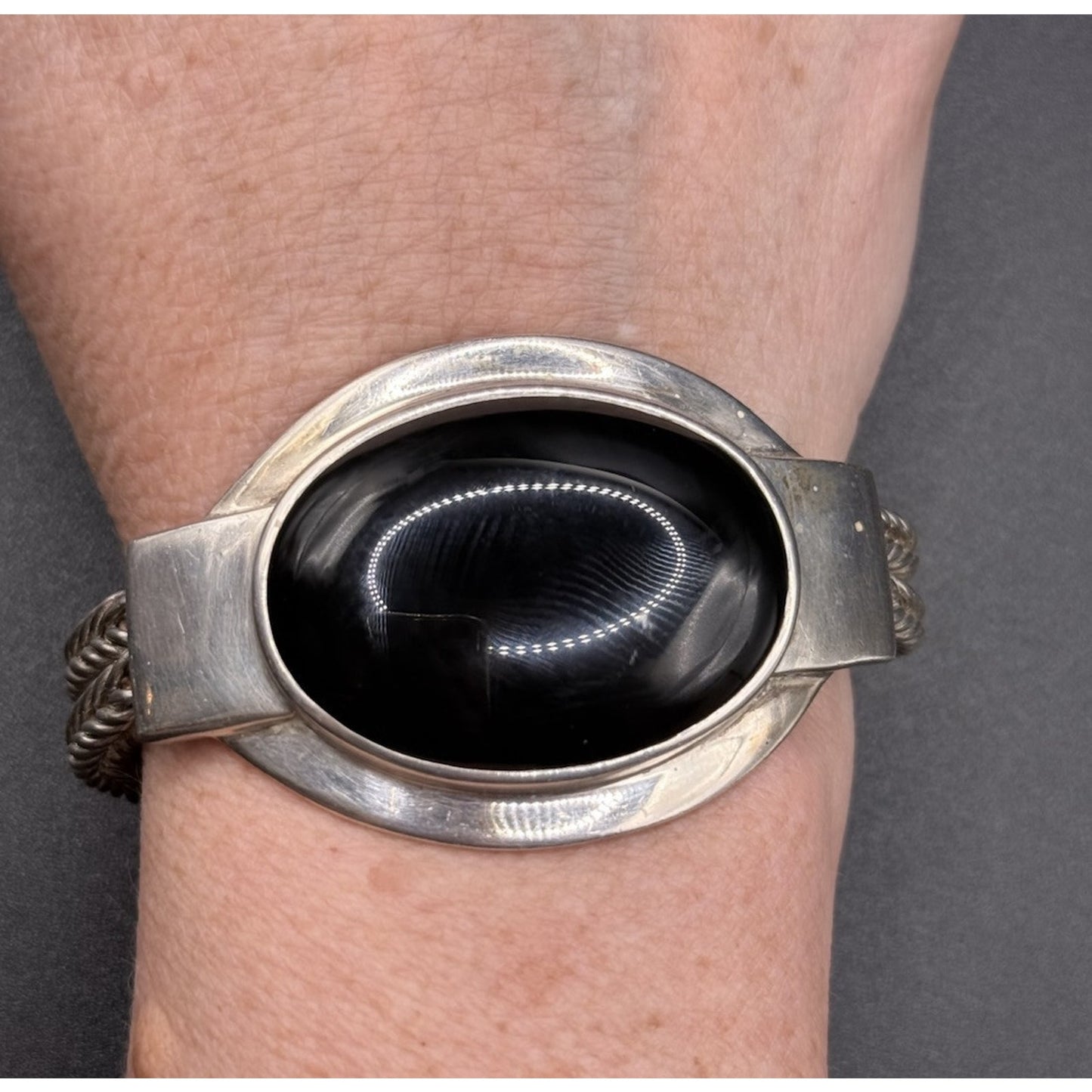 Gents Sterling Silver Onyx Bracelet 92 Grams Abraded Stone N19