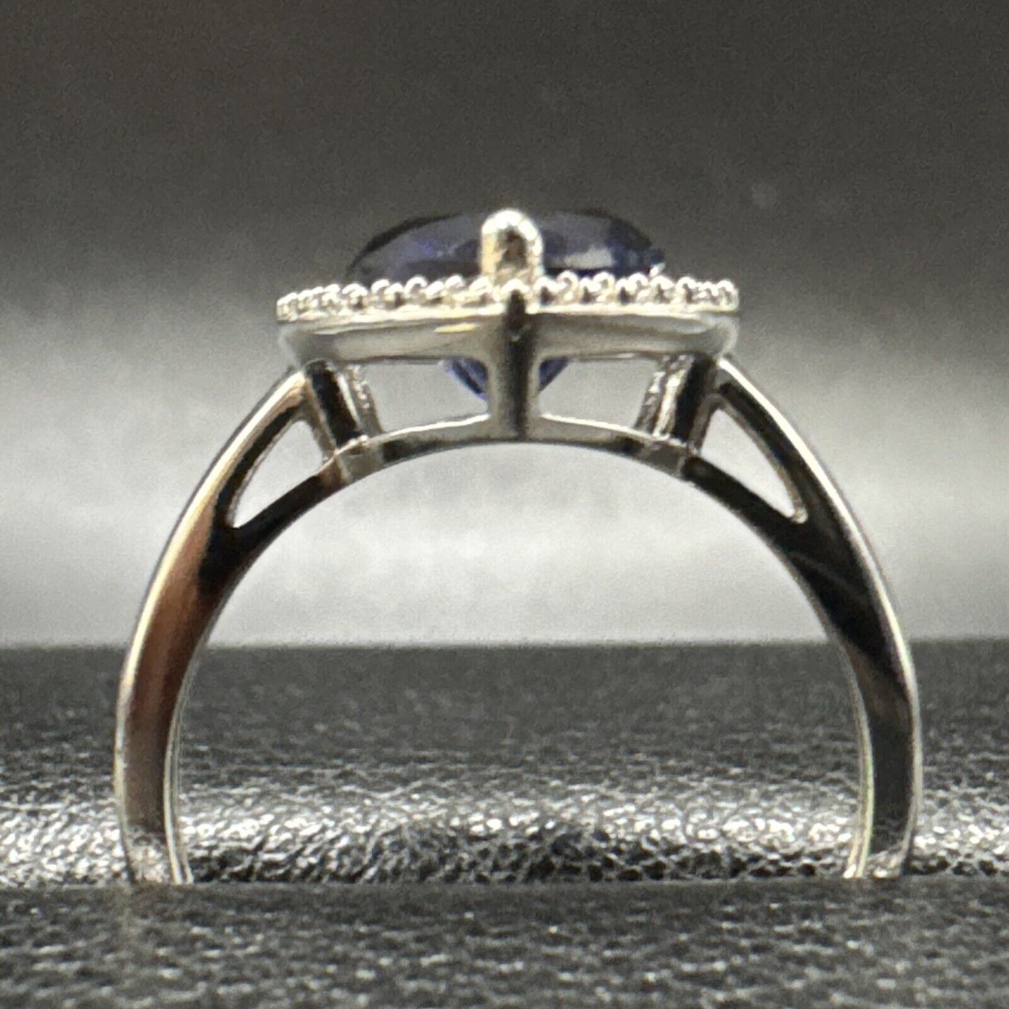 New Condition Sterling Silver Heart Sapphire Ring 925 Size 7