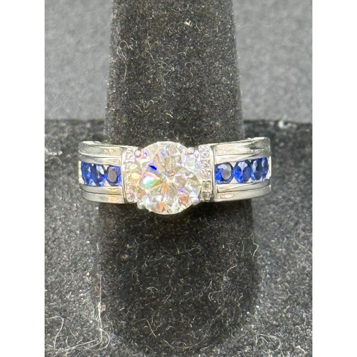 New Condition Sterling Silver Moissanite Blue Cubic Zirconia Ring Size 6.75 GRA