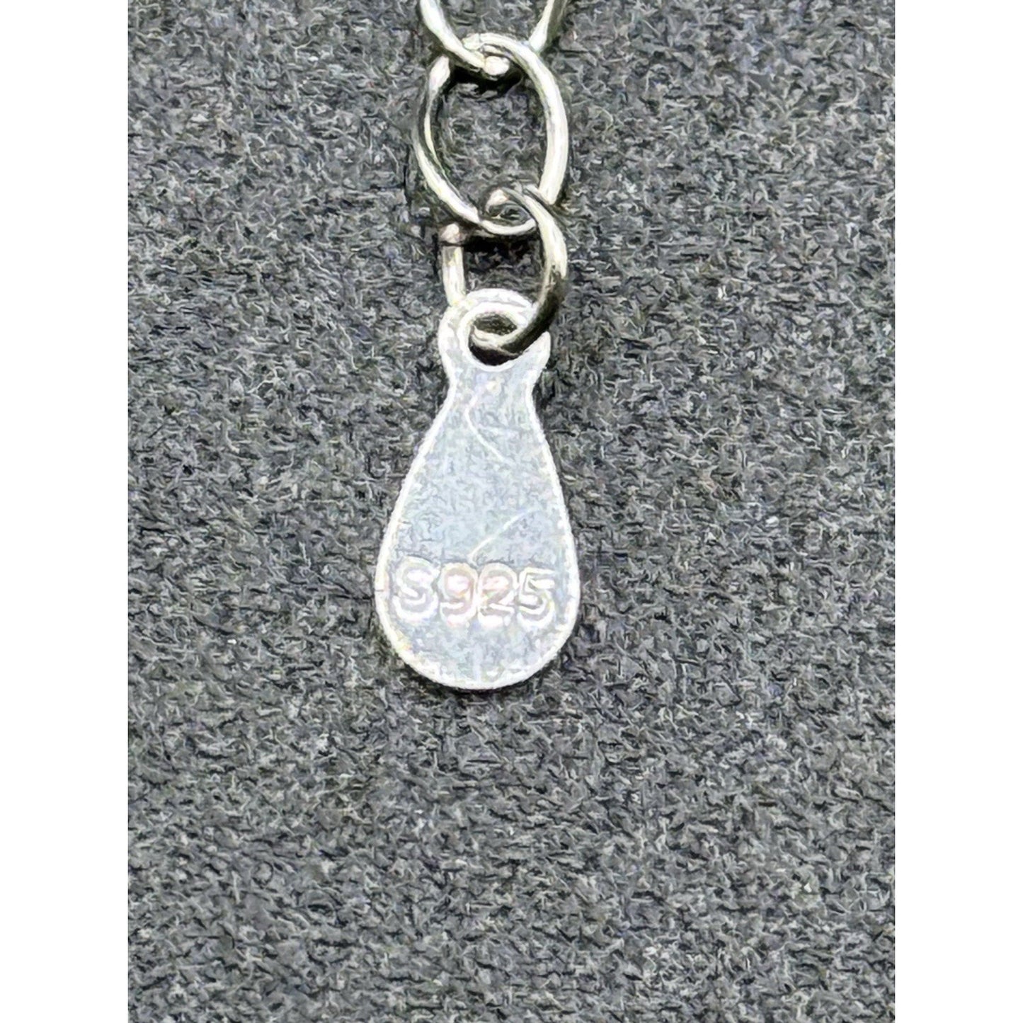18” New Condition Red Moissanite Pendant Necklace 925