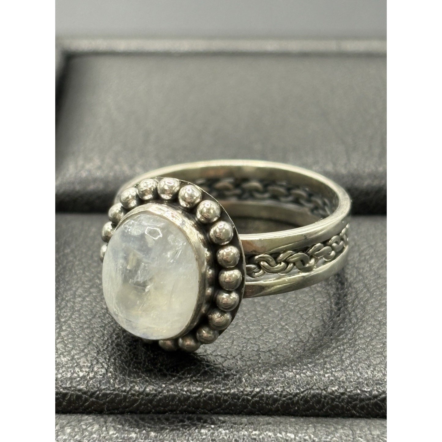 New Condition Sterling Silver Moonstone Ring Braid Size 7