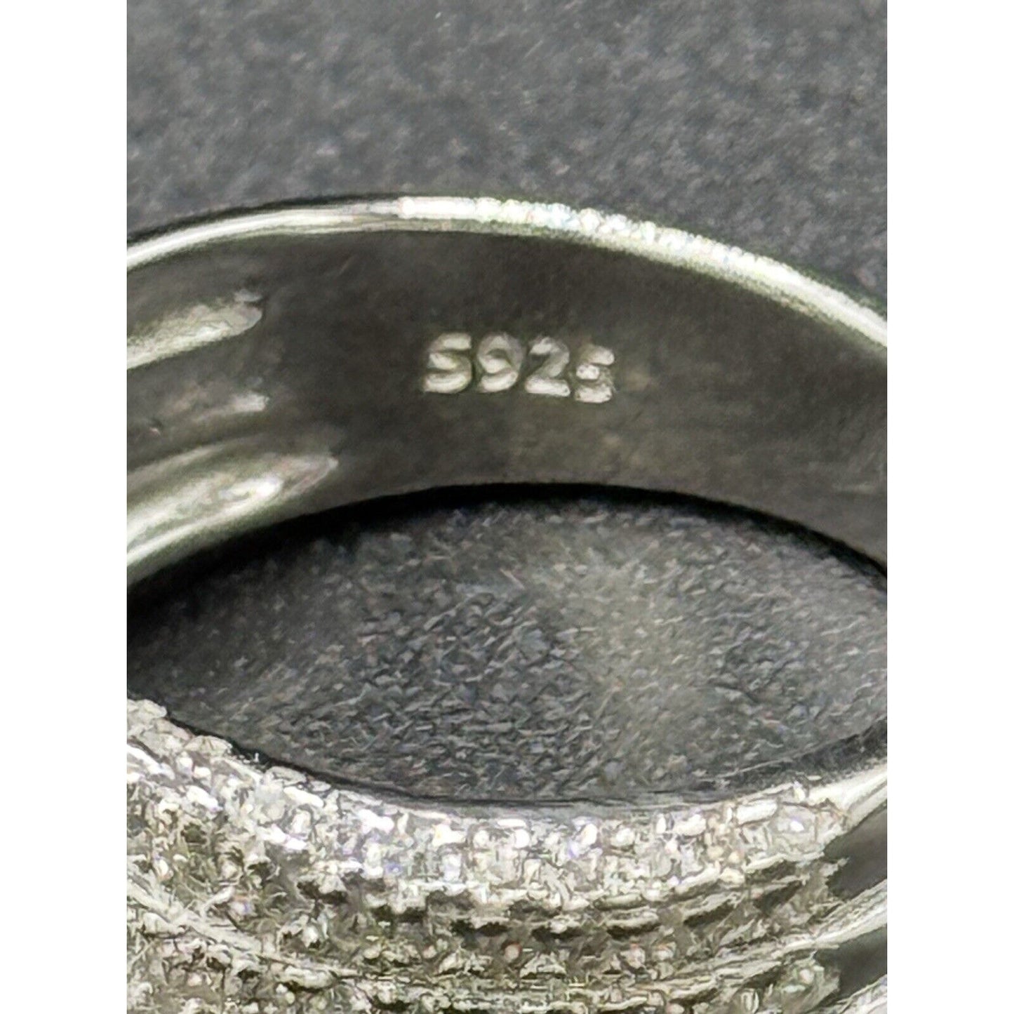 New Condition Sterling Silver 5 carat Moissanite Ring Size 6.75 GRA