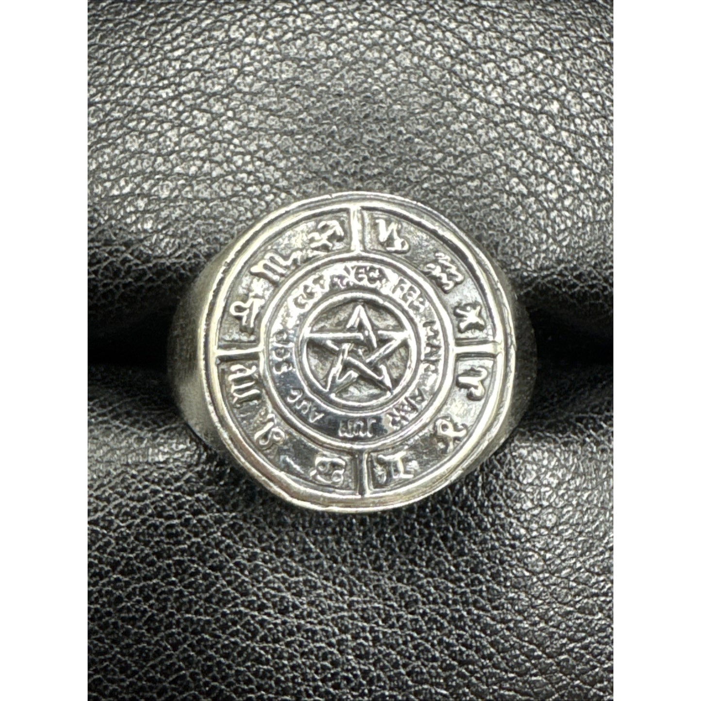 New Condition Sterling Silver Zodiac Calendar Ring 925 Size 10