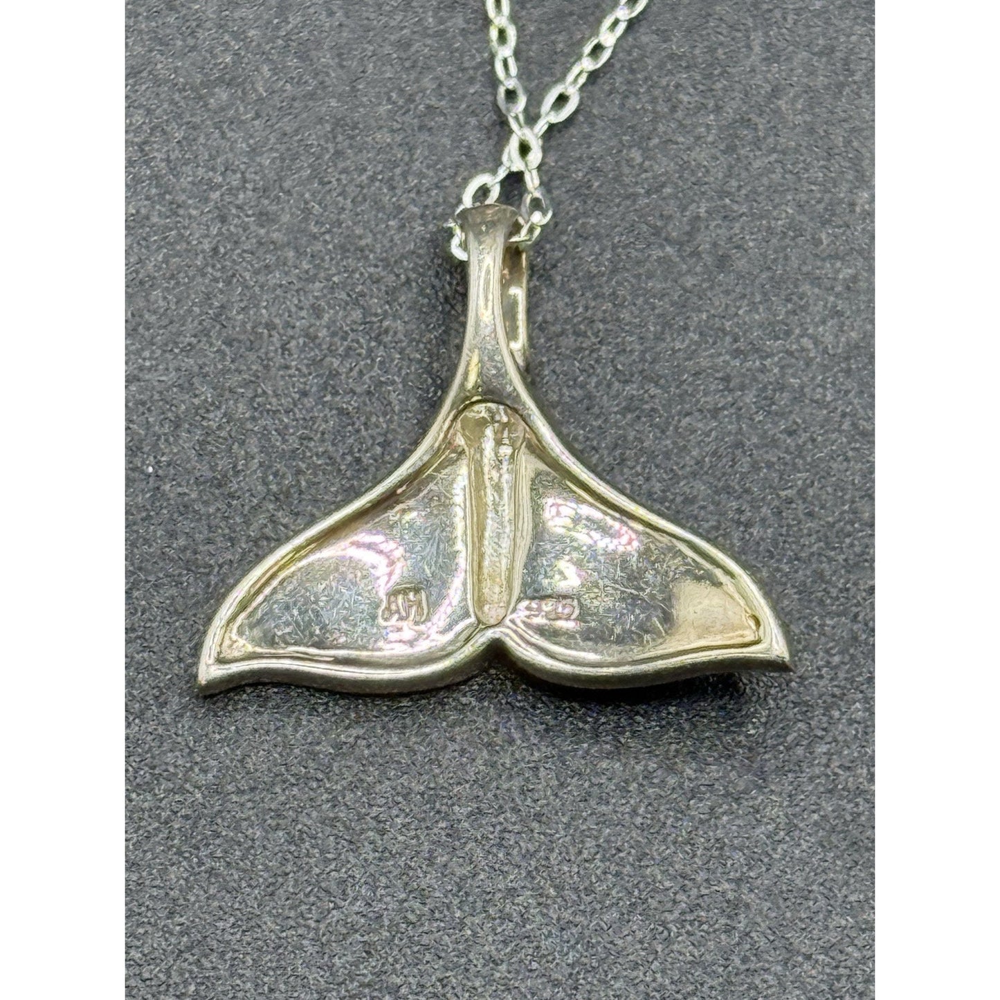 18” Sterling Silver Lab Opal Whale Tail Pendant Necklace 925 P10