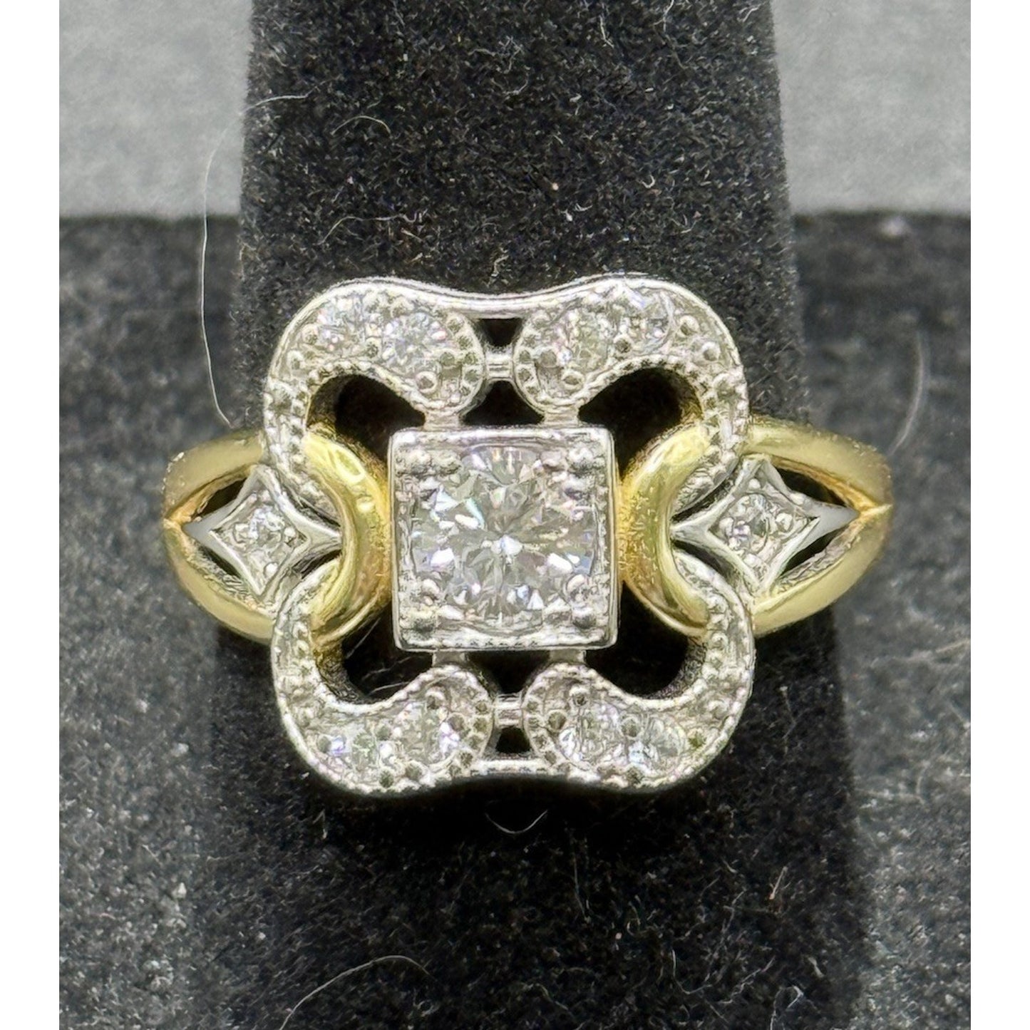 New Condition Two Tone Sterling Silver Moissanite Ring Size 7.00 P18
