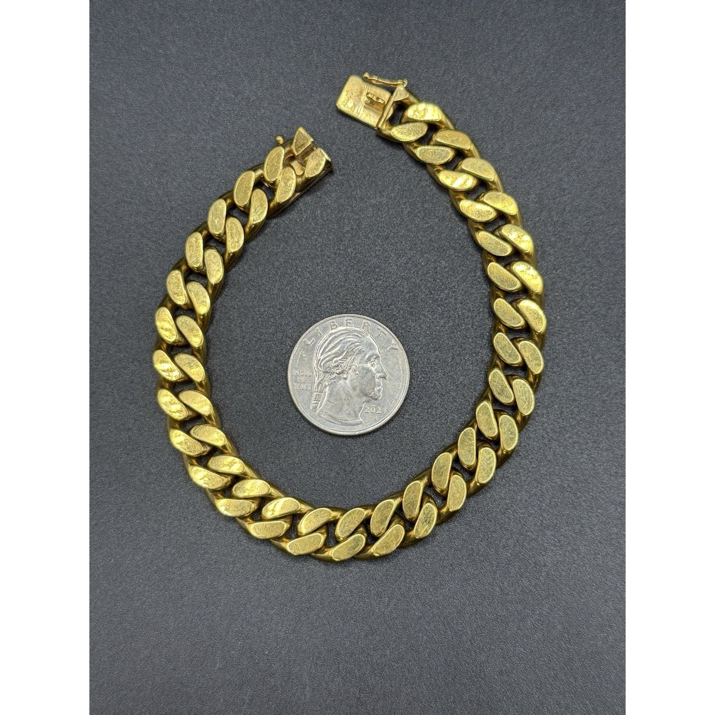 8.50” Gents Gold Tone Curb Bracelet Germany P3