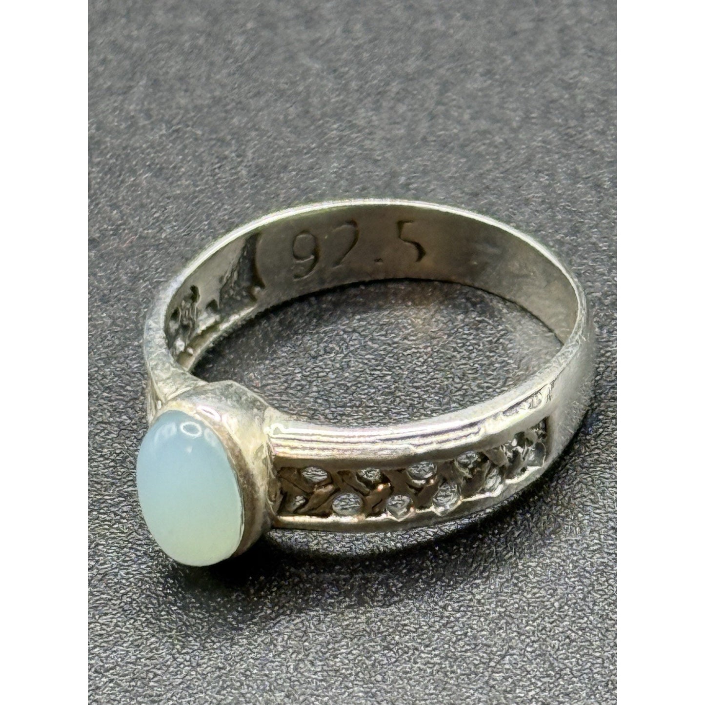 Excellent Used Condition Sterling Silver Milky Aquamarine Ring Size 7.00 P19