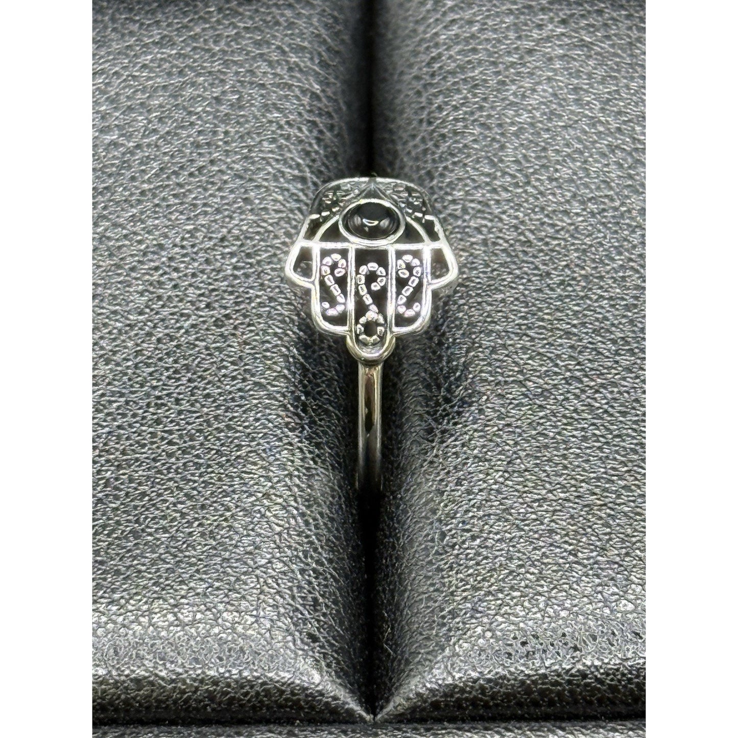 New Condition Sterling Silver Genuine Onyx Hansa Ring Size 7.00
