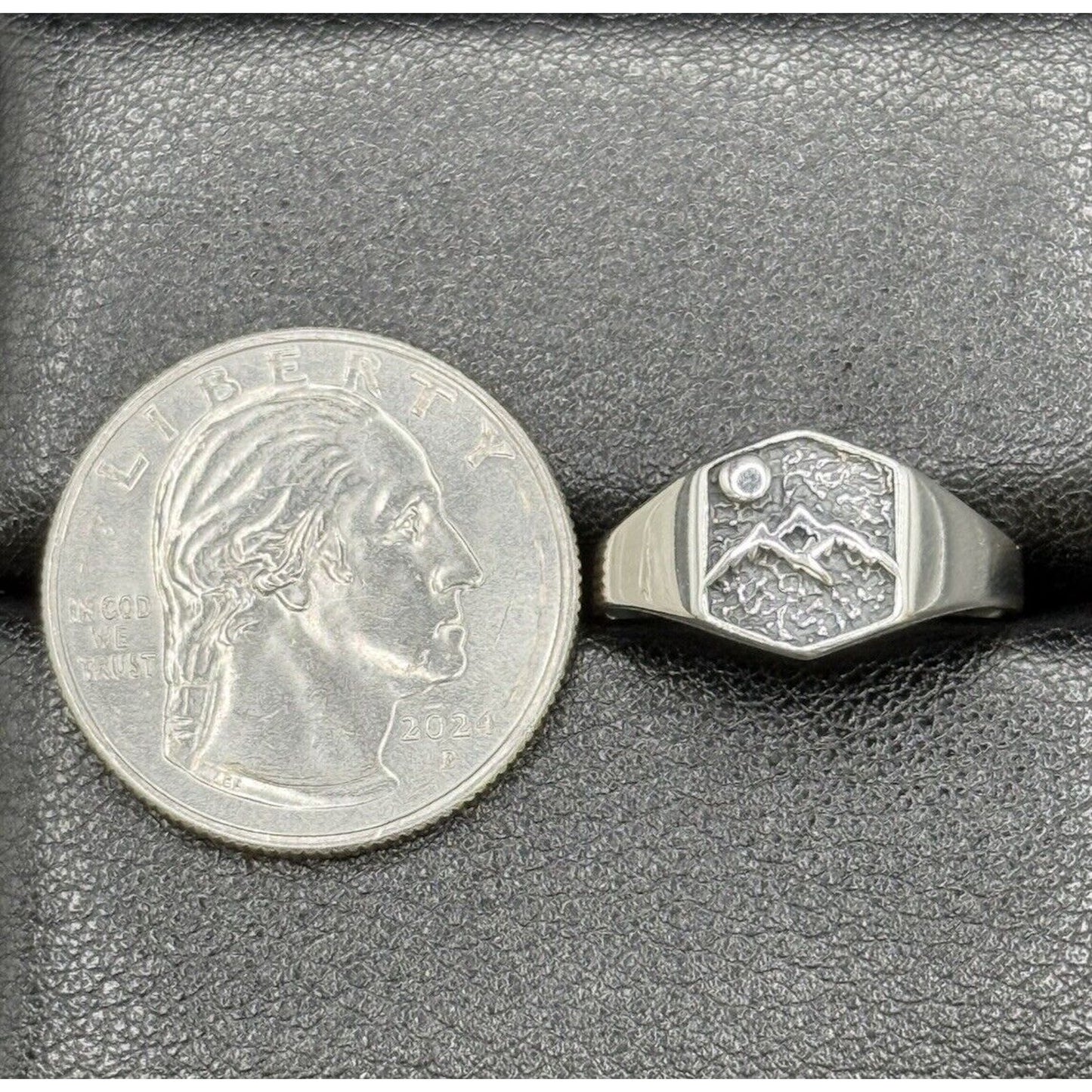 New Condition Sterling Silver Mountains & Moon Ring Size 7.00